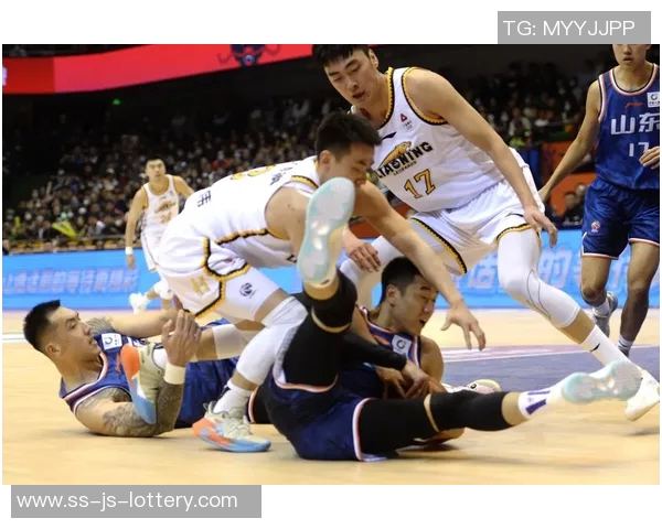 防守鏖战辽宁全身而退：广厦与辽宁的暗战依旧激烈